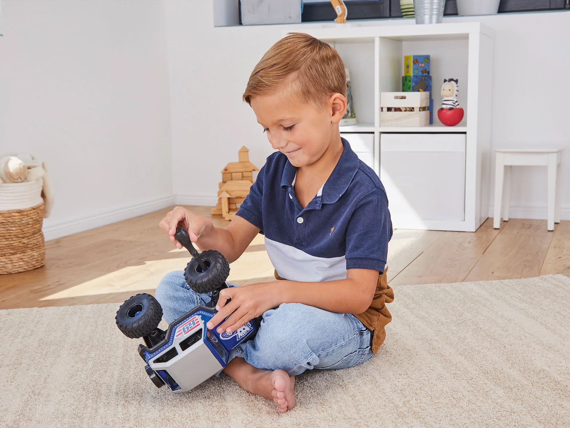 Monster Truck - Image 14