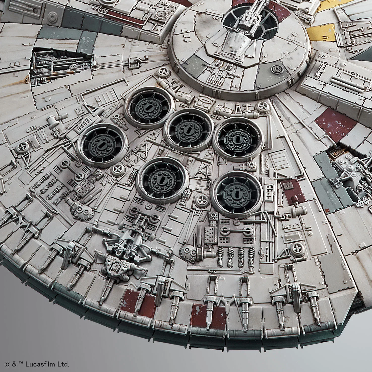 Bandai Millennium Falcon - Image 15