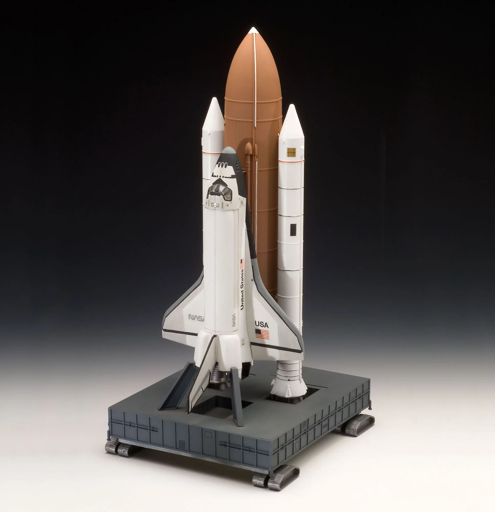 Space Shuttle Discovery - Booster Rockets - Image 4