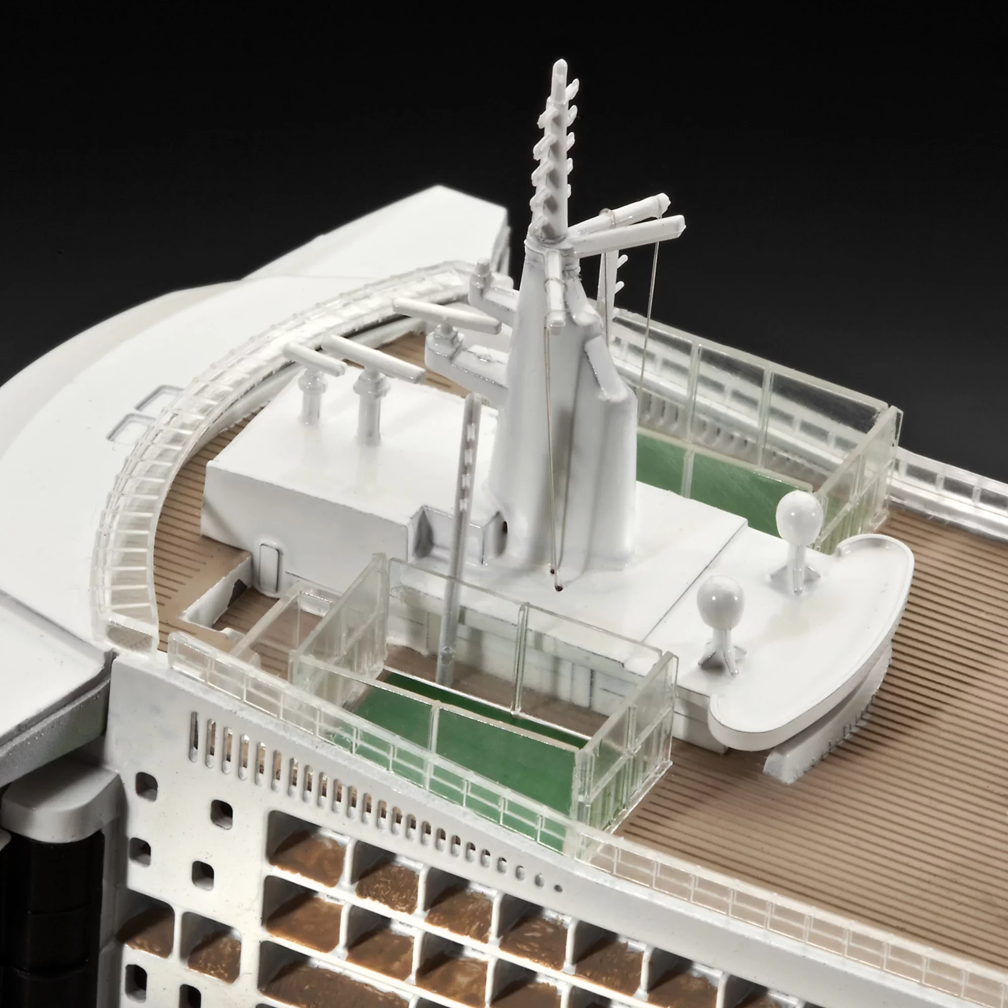 Ocean Liner Queen Mary 2 - Image 4