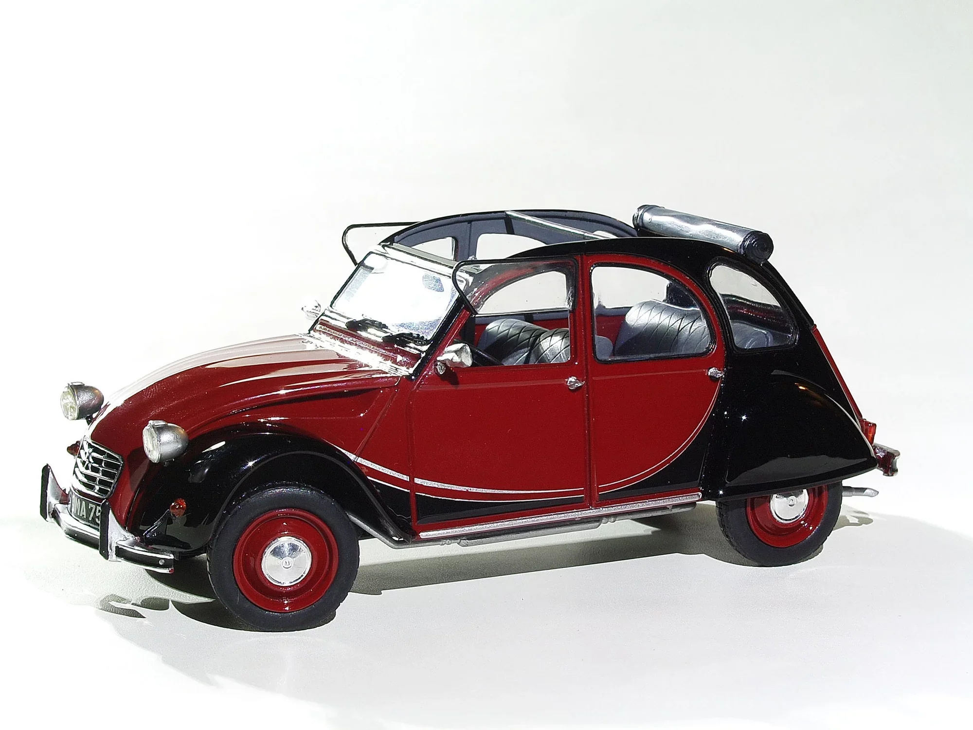 Citroen 2CV "Charleston" - Image 13