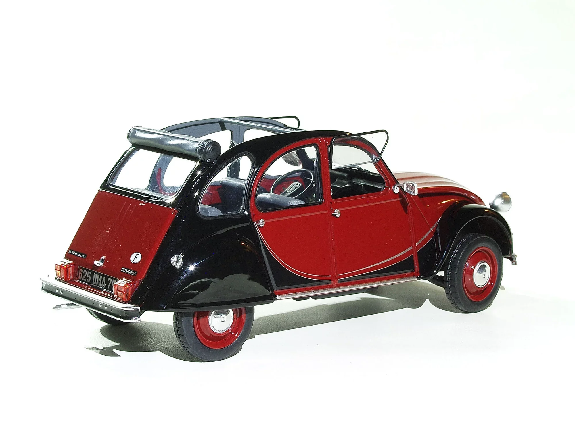 Citroen 2CV "Charleston" - Image 14