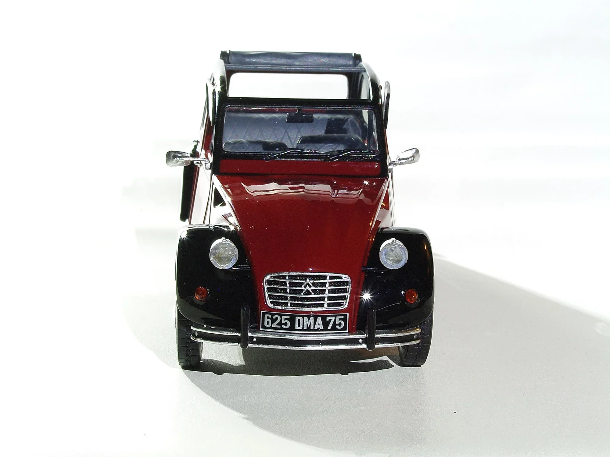 Citroen 2CV "Charleston" - Image 20