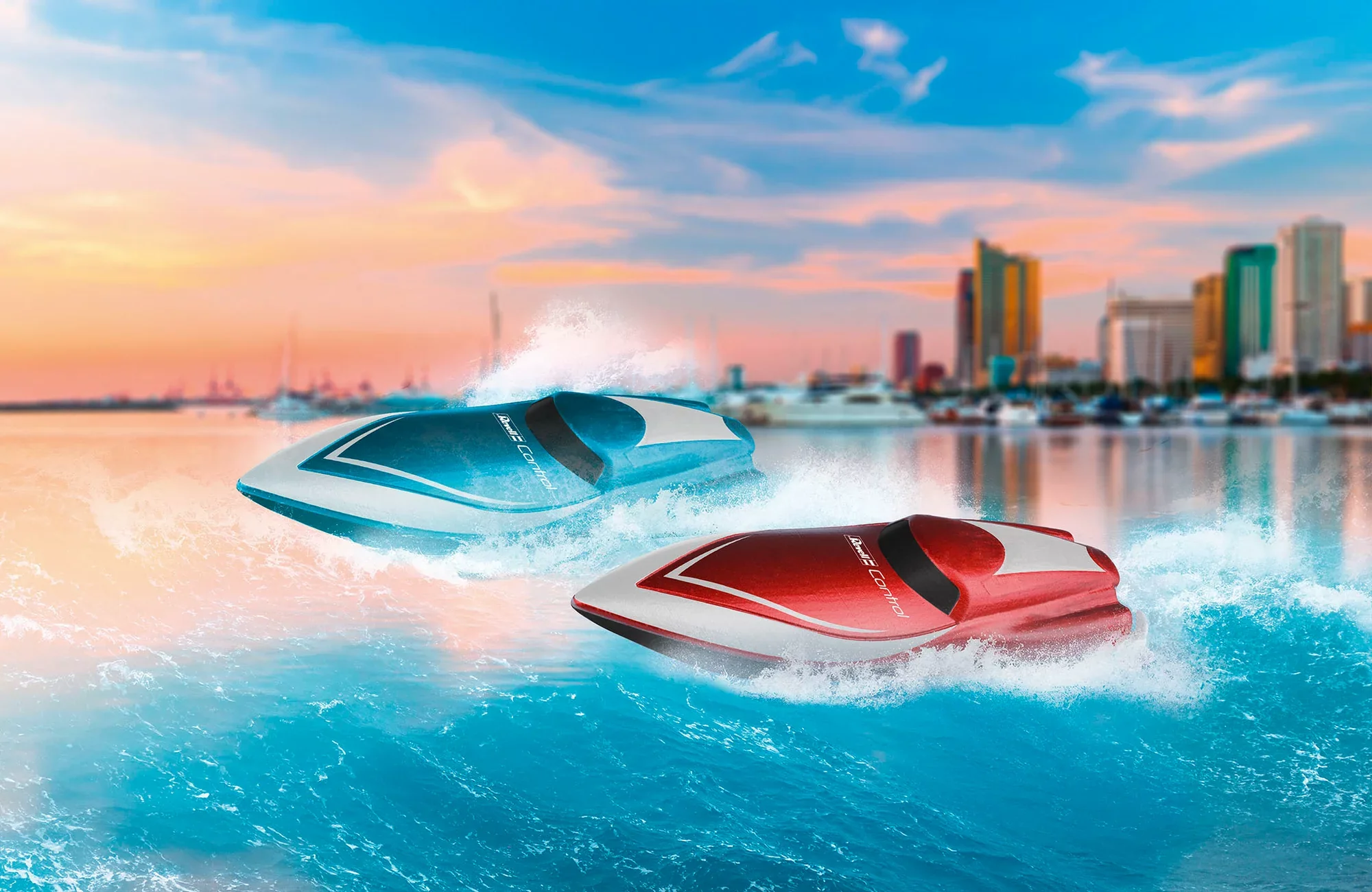Mini RC Boat "red" - Image 9